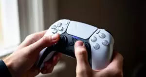 Best Adaptive Trigger Settings for PS5 Games (2026 Guide)